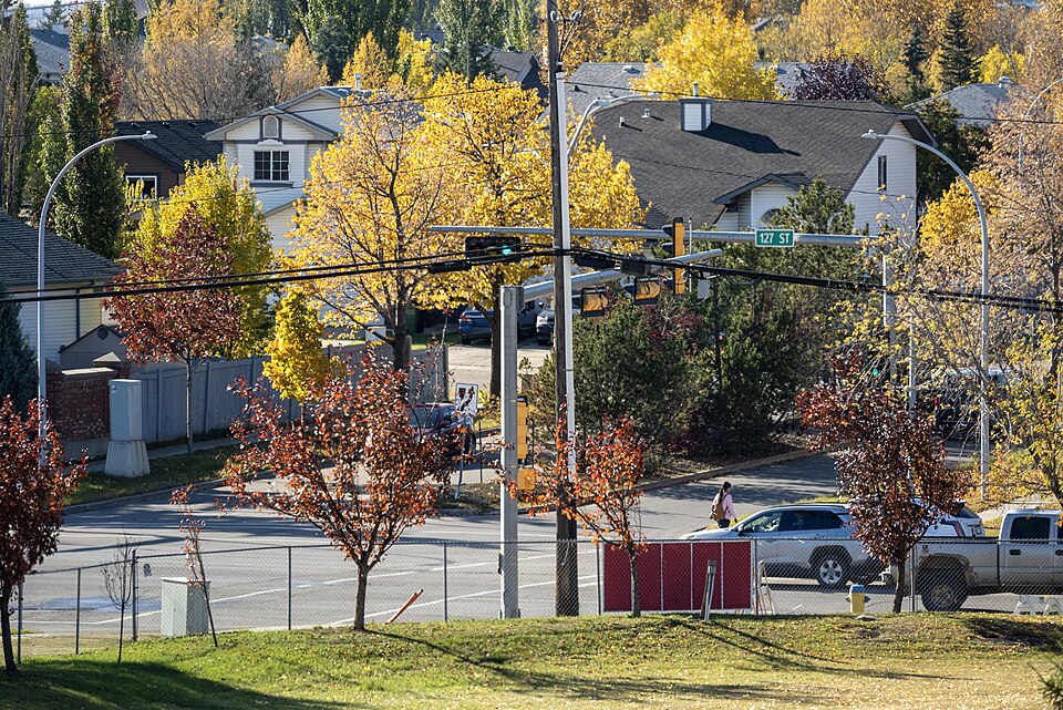Edmonton — manufacturer and distributor portals for local businesses
