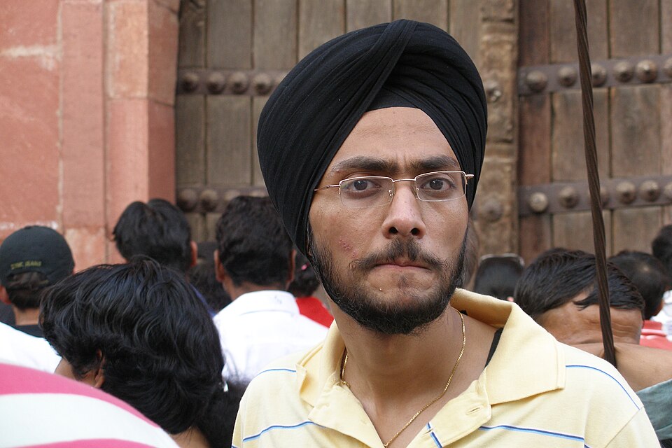 Agra — manufacturer and distributor portals for local businesses