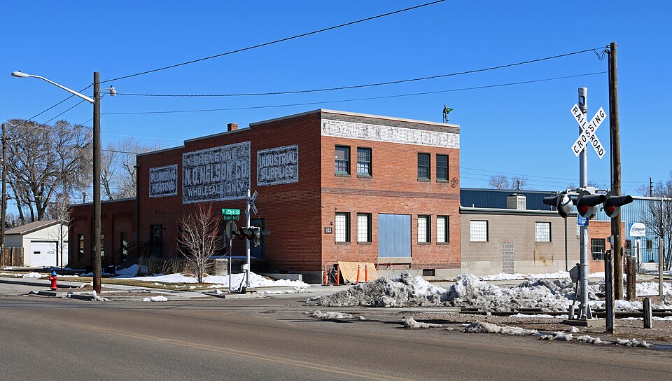 Cheyenne — local market for manufacturer and distributor portals