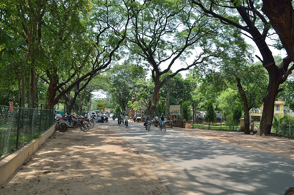 Bolpur (Santiniketan) — B2B and wholesale portals for local businesses