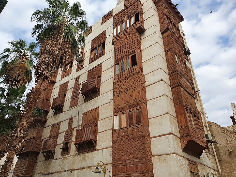 Jeddah — international and multi-region stores for local businesses