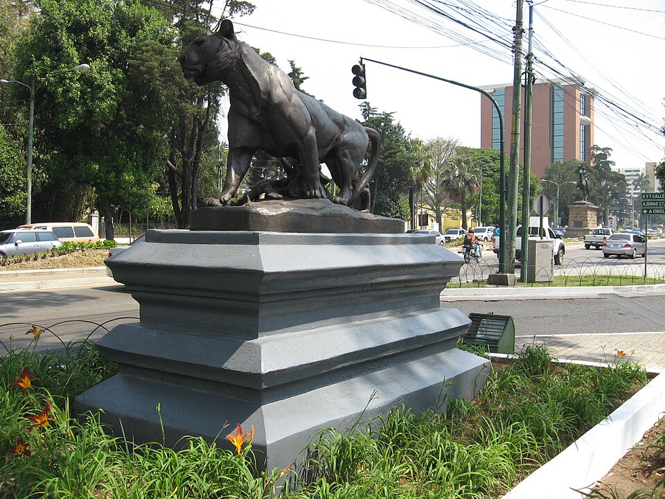 Guatemala City — subscription and membership platforms for local businesses
