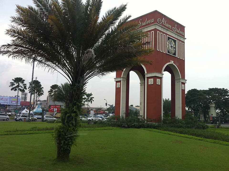 Tangerang — local market for mobile commerce apps