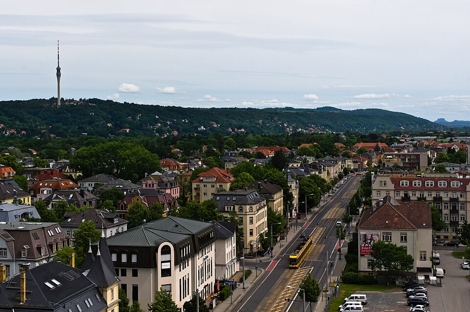 Dresden — local market for custom e-commerce platforms