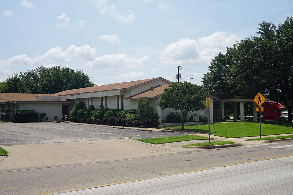 Irving — manufacturer and distributor portals for local businesses