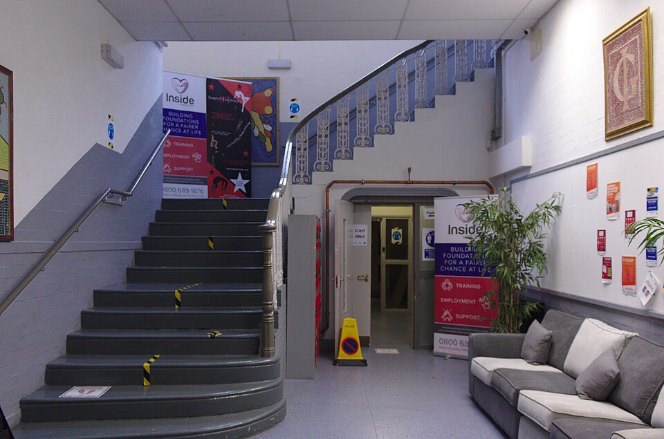 Liverpool — manufacturer and distributor portals for local businesses