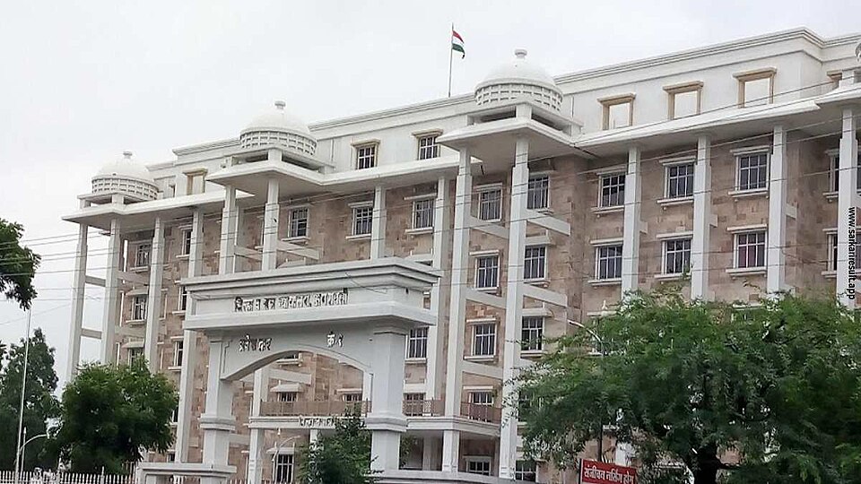 Amravati — local market for online stores