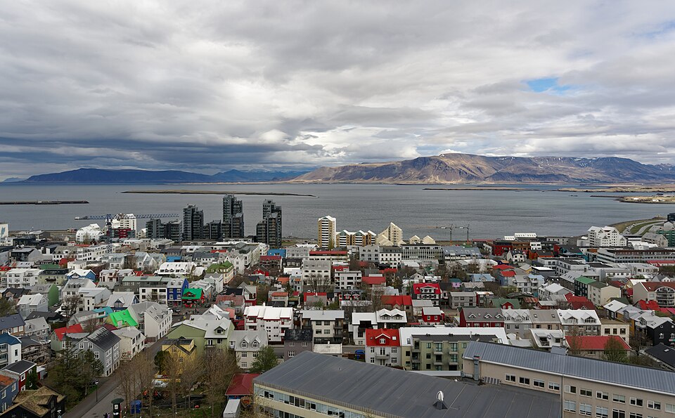 Reykjavík — local market for custom e-commerce platforms