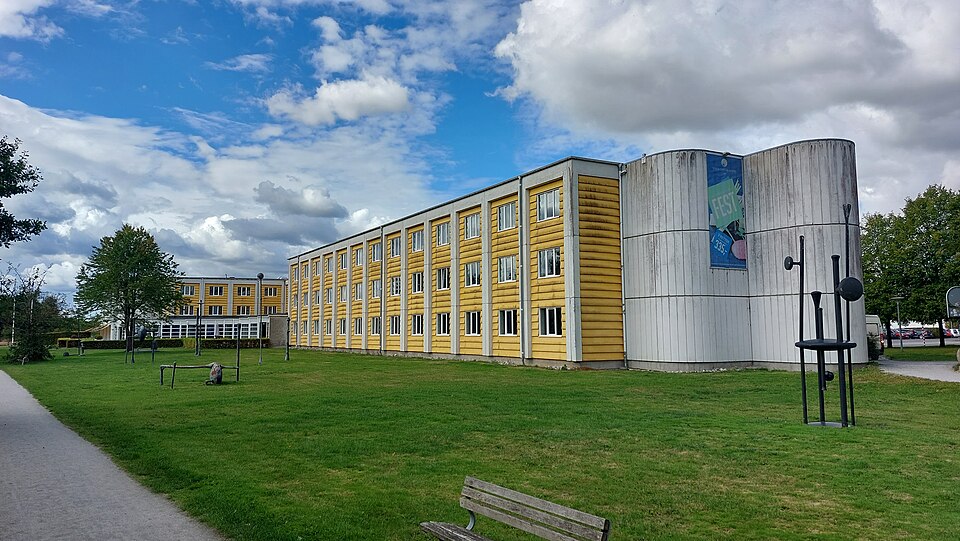 Vejle — manufacturer and distributor portals for local businesses