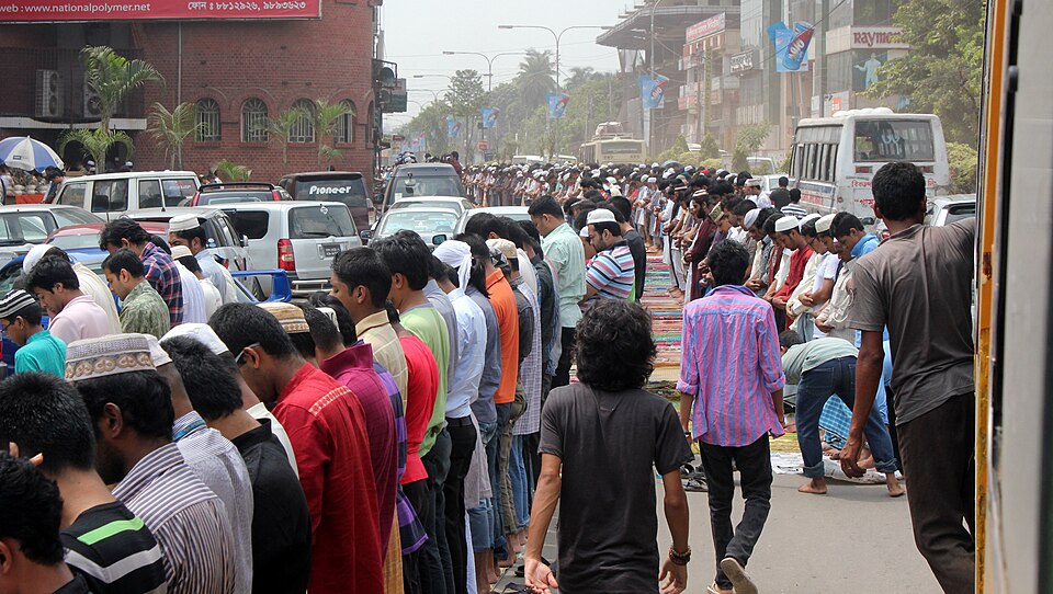 Dhaka — international and multi-region stores for local businesses