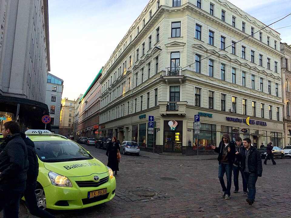 Riga — local market for custom e-commerce platforms