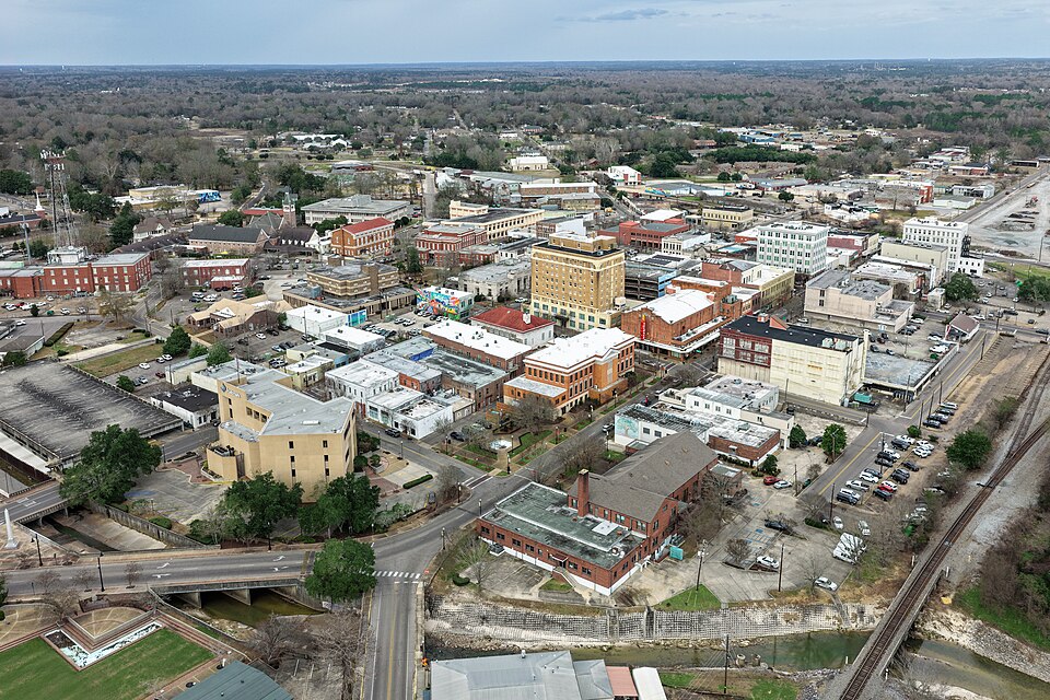 Hattiesburg — local market for online stores
