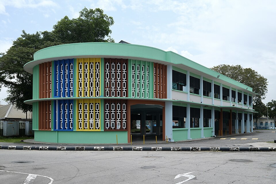 Kuala Belait — local market for mobile commerce apps