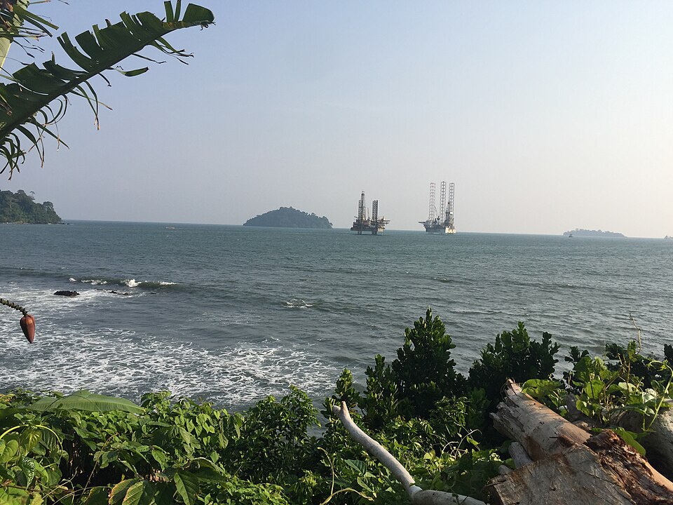 Limbe — local market for custom e-commerce platforms