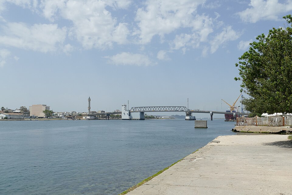 Bizerte — service booking platforms for local businesses