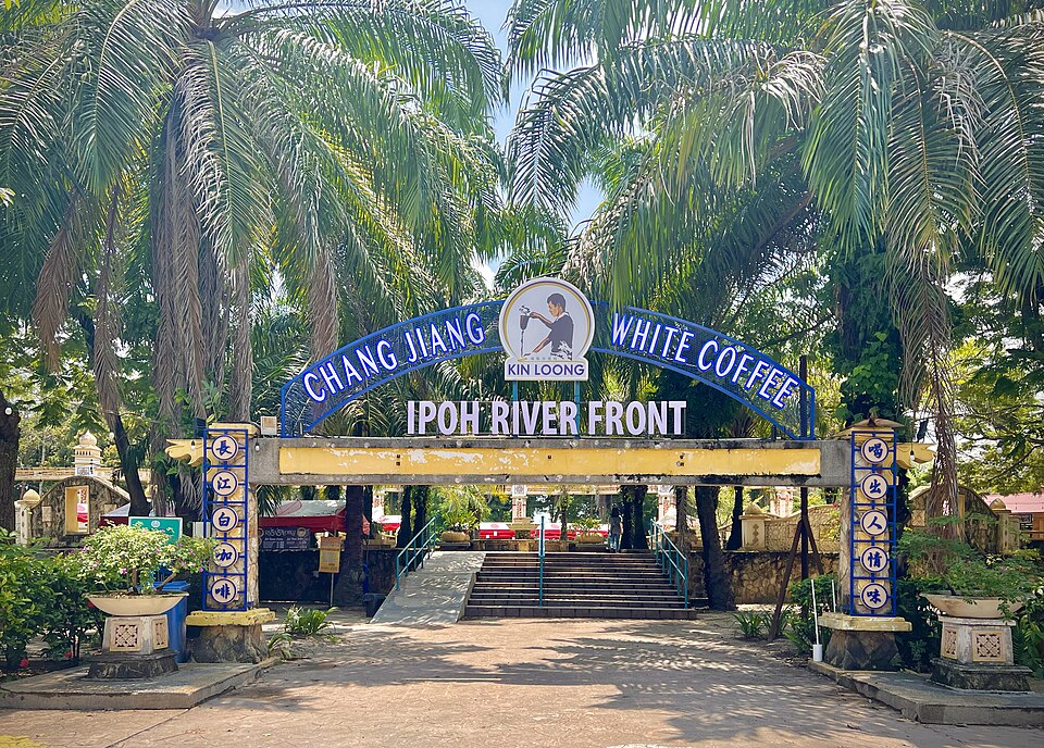 Ipoh — local market for international and multi-region stores