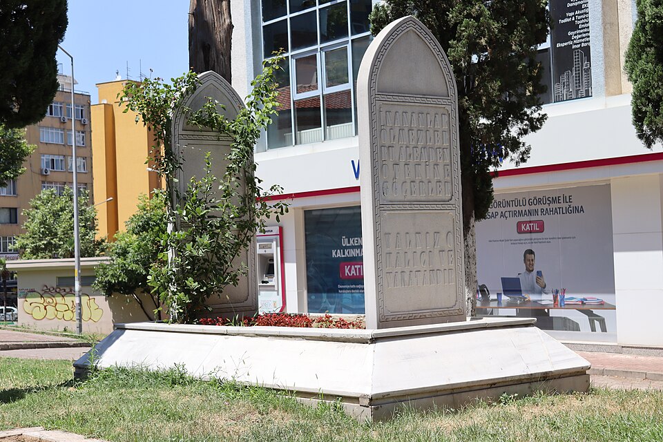 Bursa — manufacturer and distributor portals for local businesses