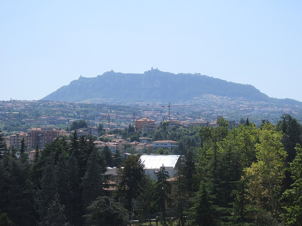 San Marino — multi-vendor marketplaces for local businesses