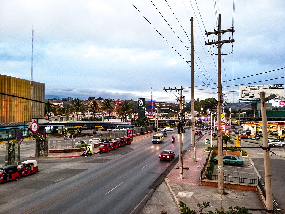 Villa Nueva — local market for subscription and membership platforms