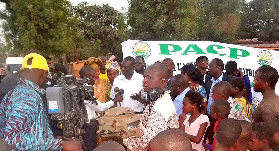 Bamako — manufacturer and distributor portals for local businesses