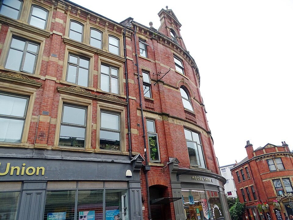 Leeds — local market for international and multi-region stores