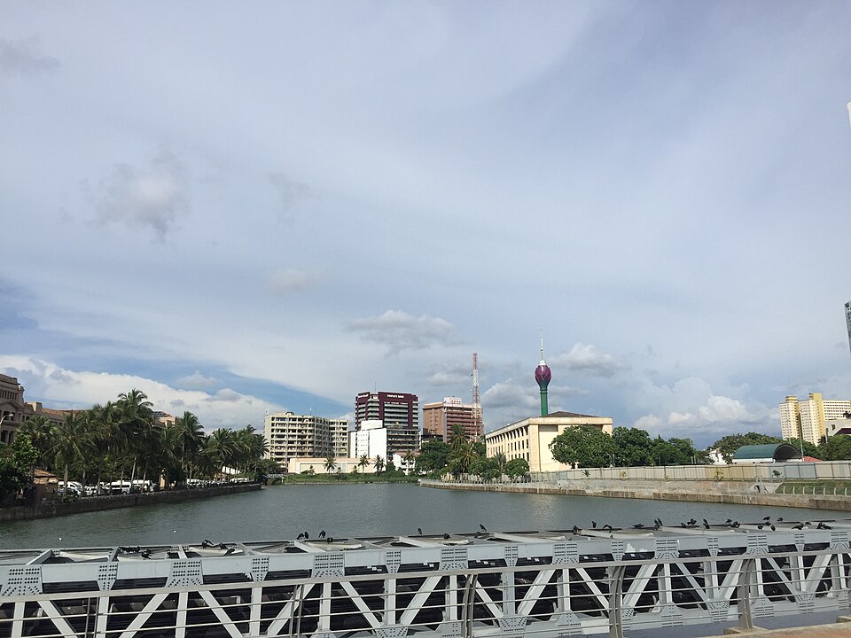 Colombo — manufacturer and distributor portals for local businesses