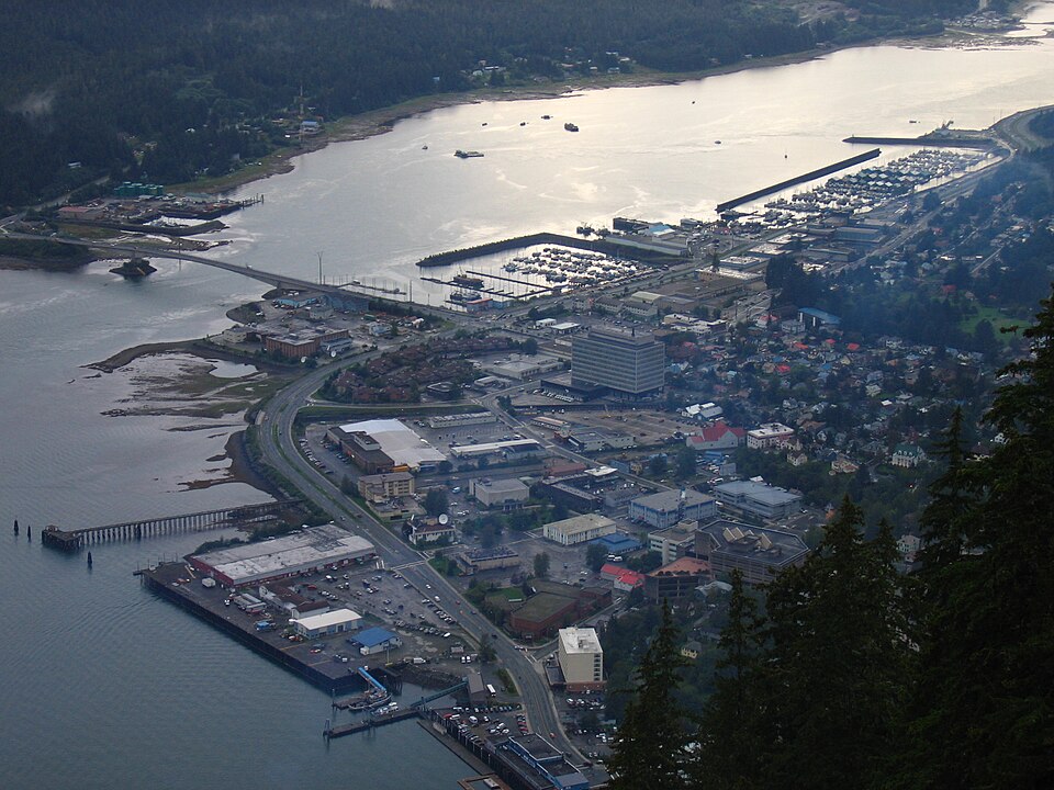 Juneau — multi-vendor marketplaces for local businesses