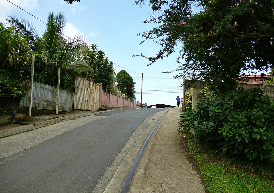 Heredia — manufacturer and distributor portals for local businesses
