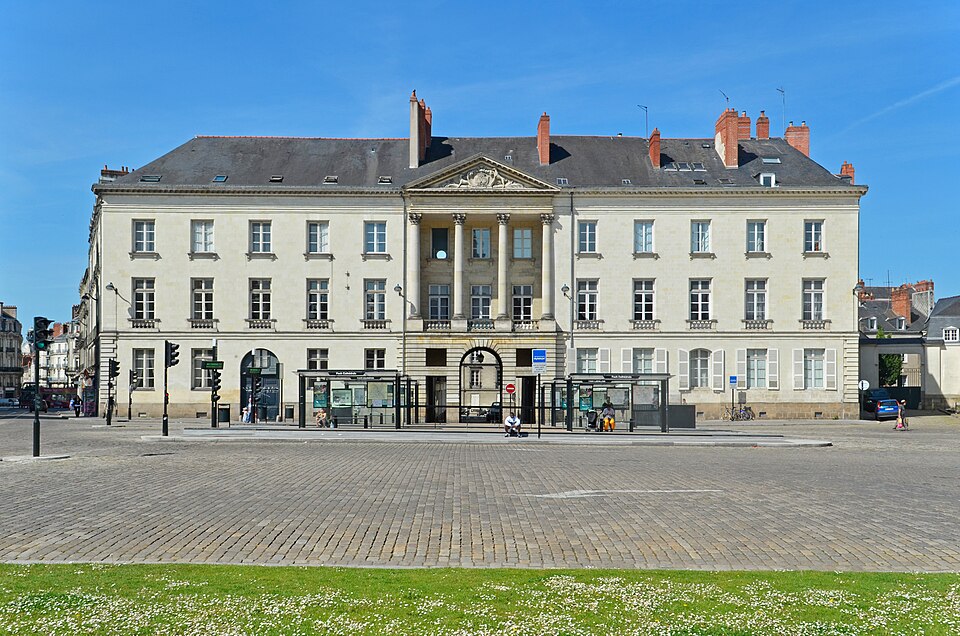 Nantes — local market for mobile commerce apps