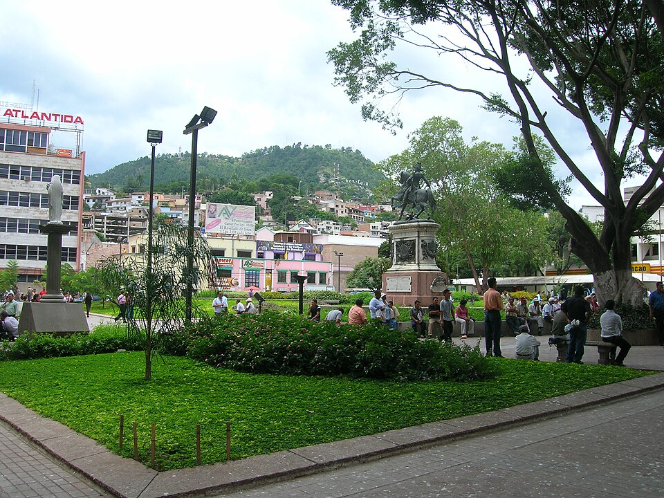 Tegucigalpa — B2B and wholesale portals for local businesses