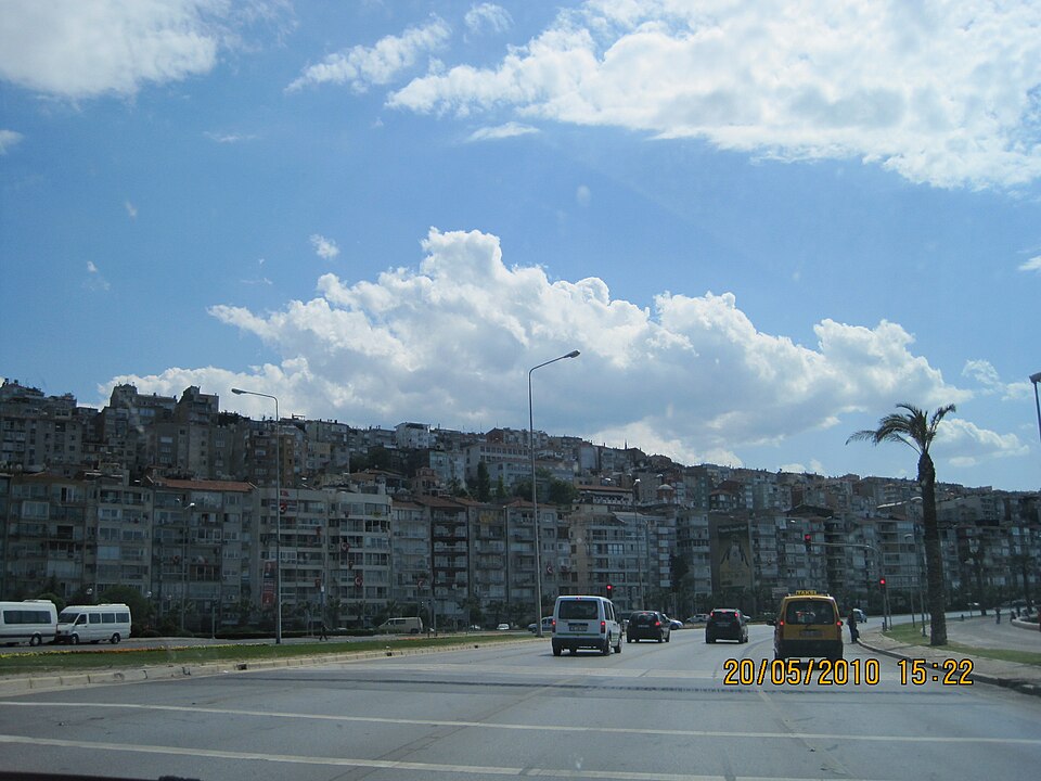 İzmir — local market for international and multi-region stores