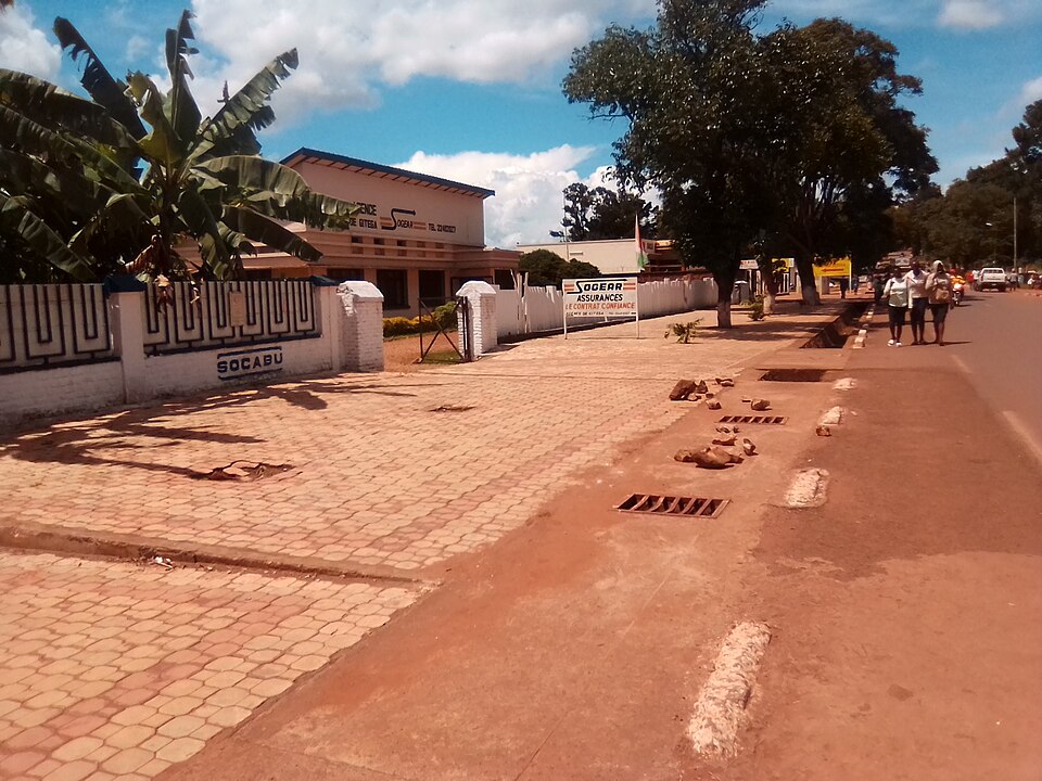 Gitega — manufacturer and distributor portals for local businesses