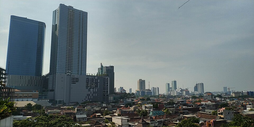 Surabaya — local market for online stores