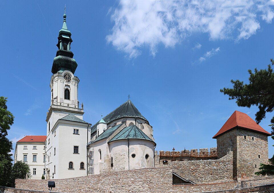 Nitra — local market for online stores
