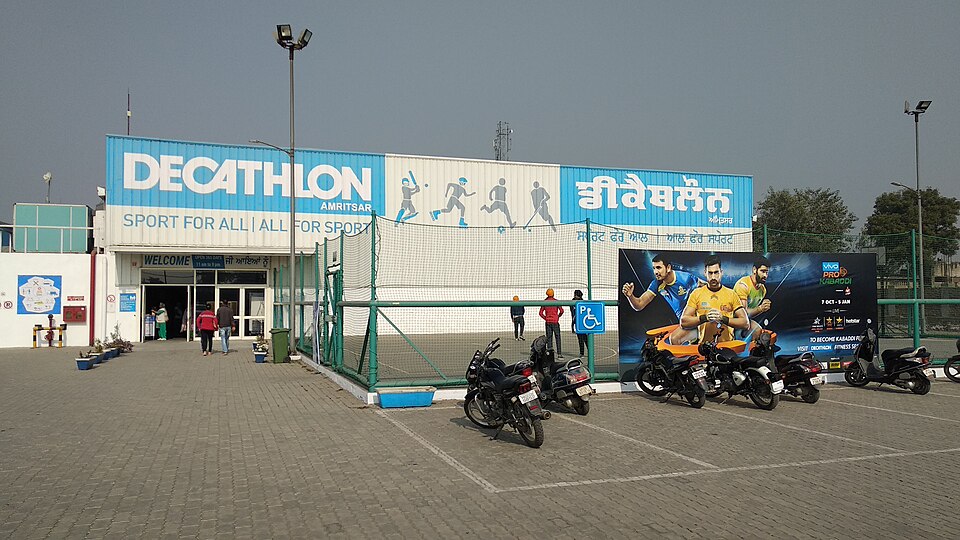 Amritsar — local market for custom e-commerce platforms