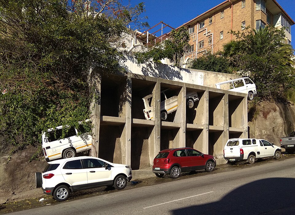 Gqeberha (Port Elizabeth) — local market for service booking platforms