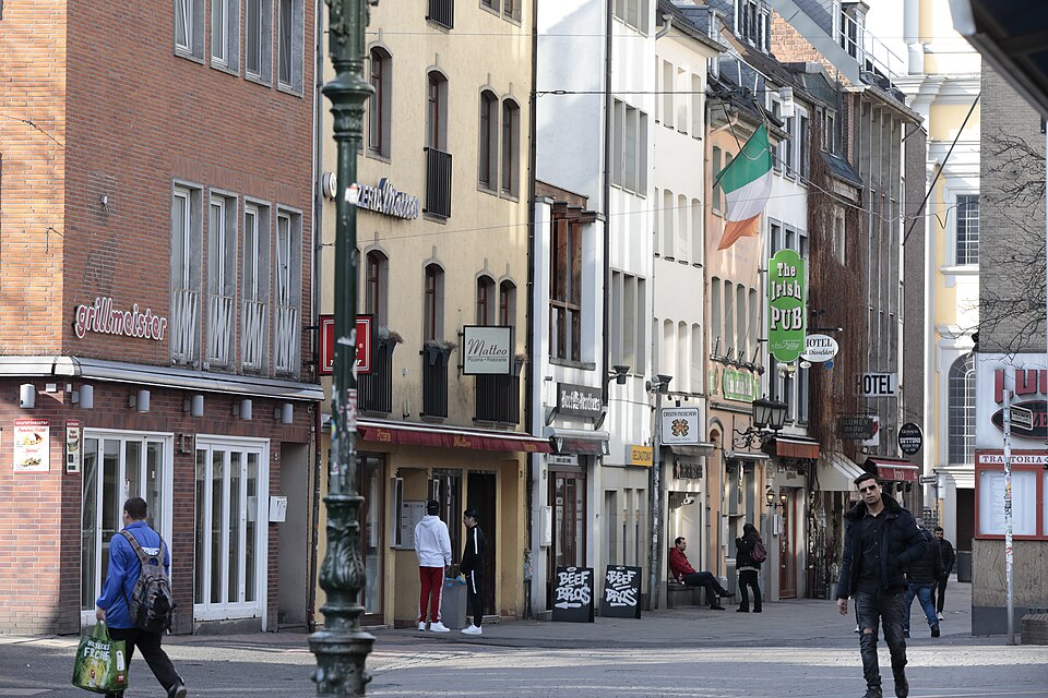 Düsseldorf — B2B and wholesale portals for local businesses