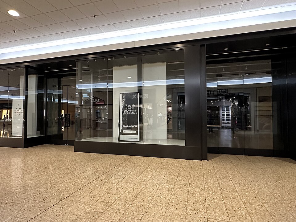 Bowling Green — international and multi-region stores for local businesses