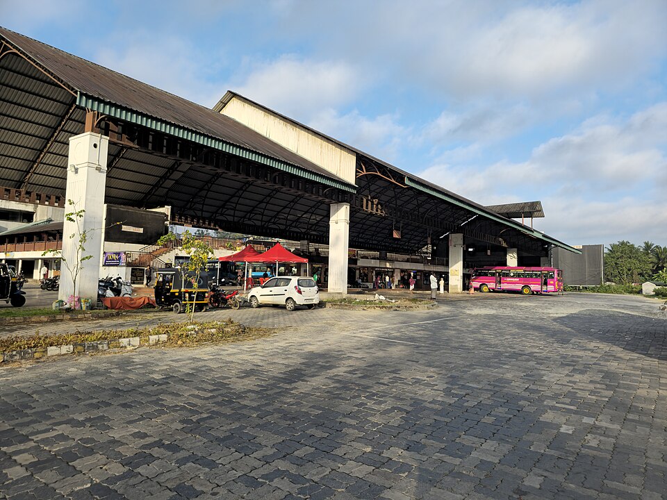 Kalpetta (Wayanad) — local market for multi-vendor marketplaces
