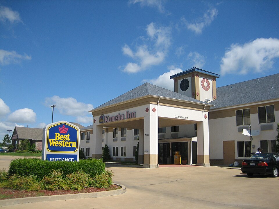 Broken Arrow — local market for manufacturer and distributor portals