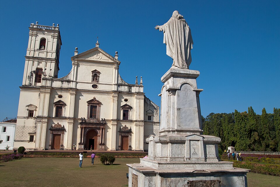 Old Goa — local market for mobile commerce apps