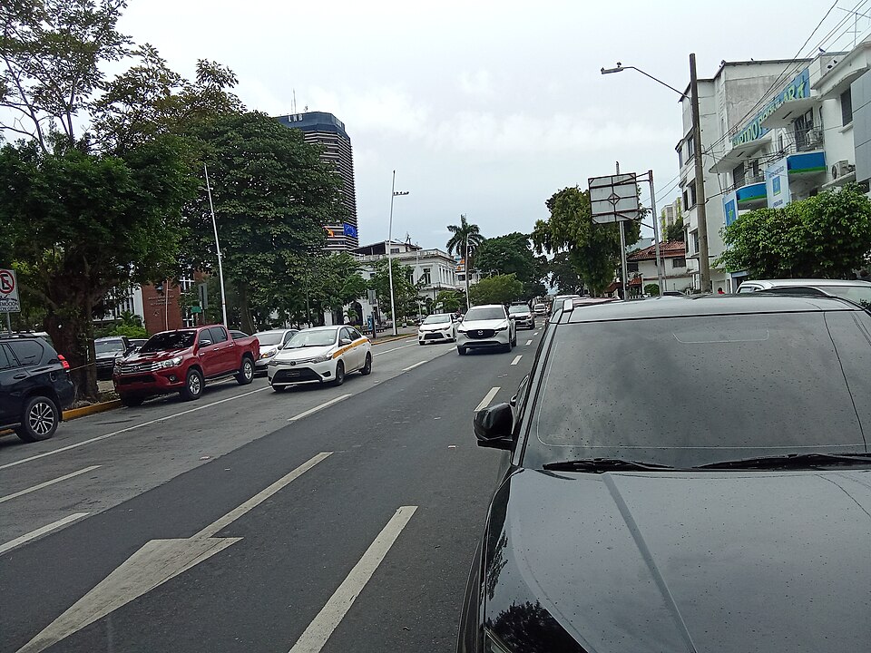 Panama — B2B and wholesale portals for local businesses