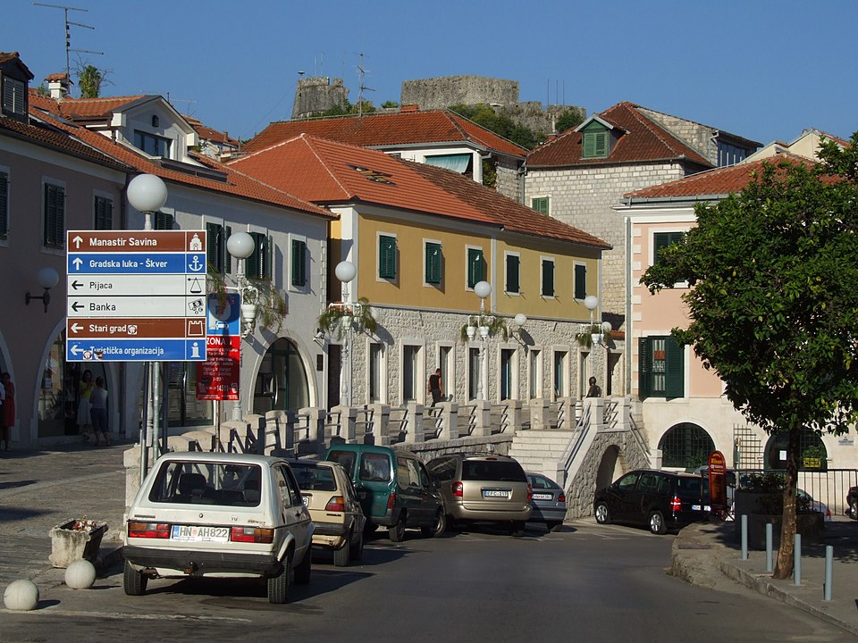 Herceg Novi — local market for multi-vendor marketplaces