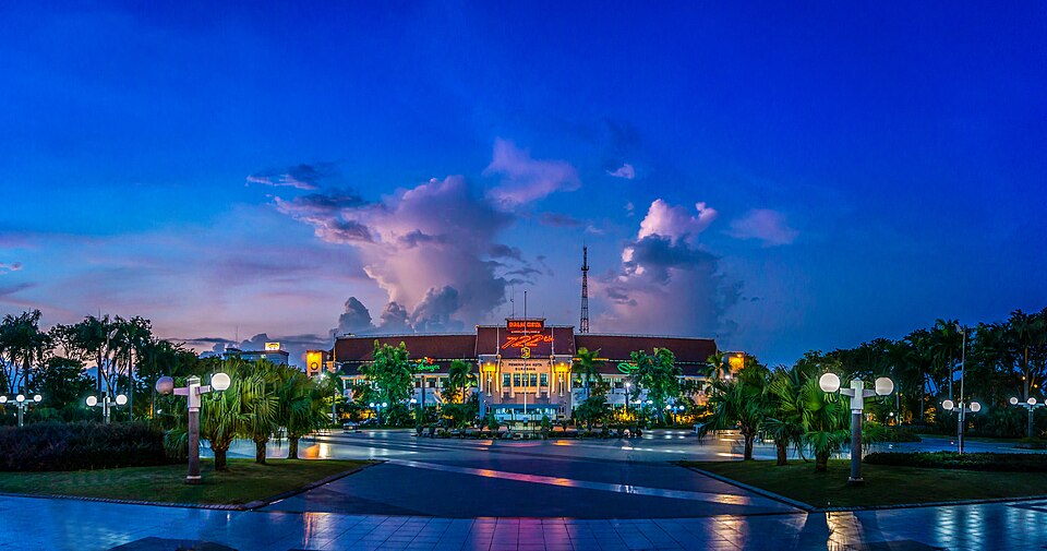 Surabaya — local market for multi-vendor marketplaces