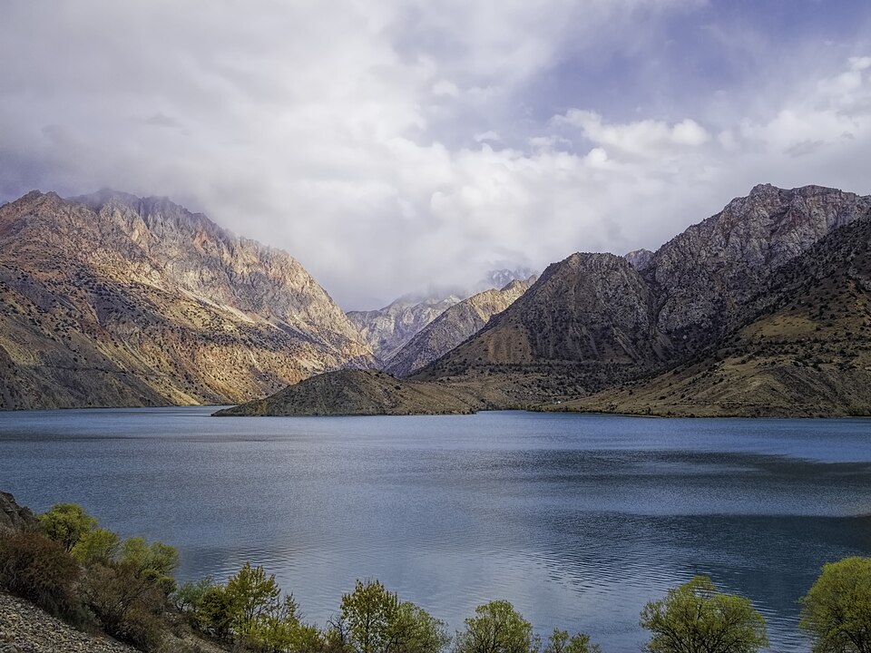 Tajikistan — manufacturer and distributor portals for local businesses