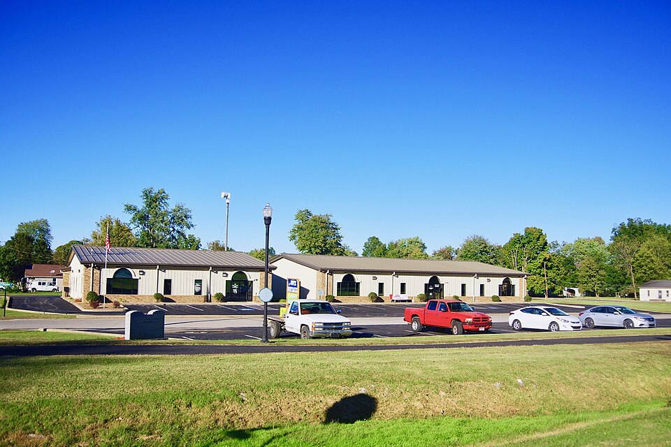 White Plains — manufacturer and distributor portals for local businesses