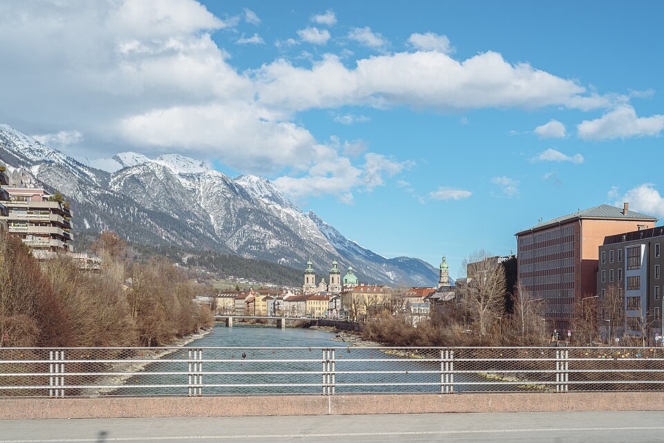 Innsbruck — manufacturer and distributor portals for local businesses