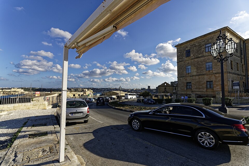 Valletta — B2B and wholesale portals for local businesses