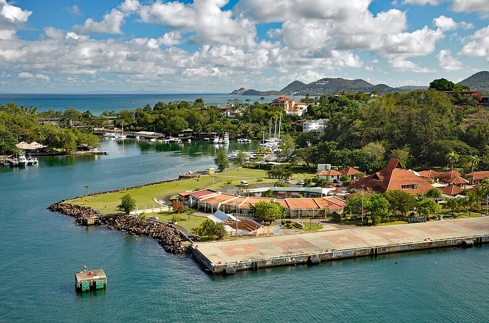 Castries — local market for service booking platforms