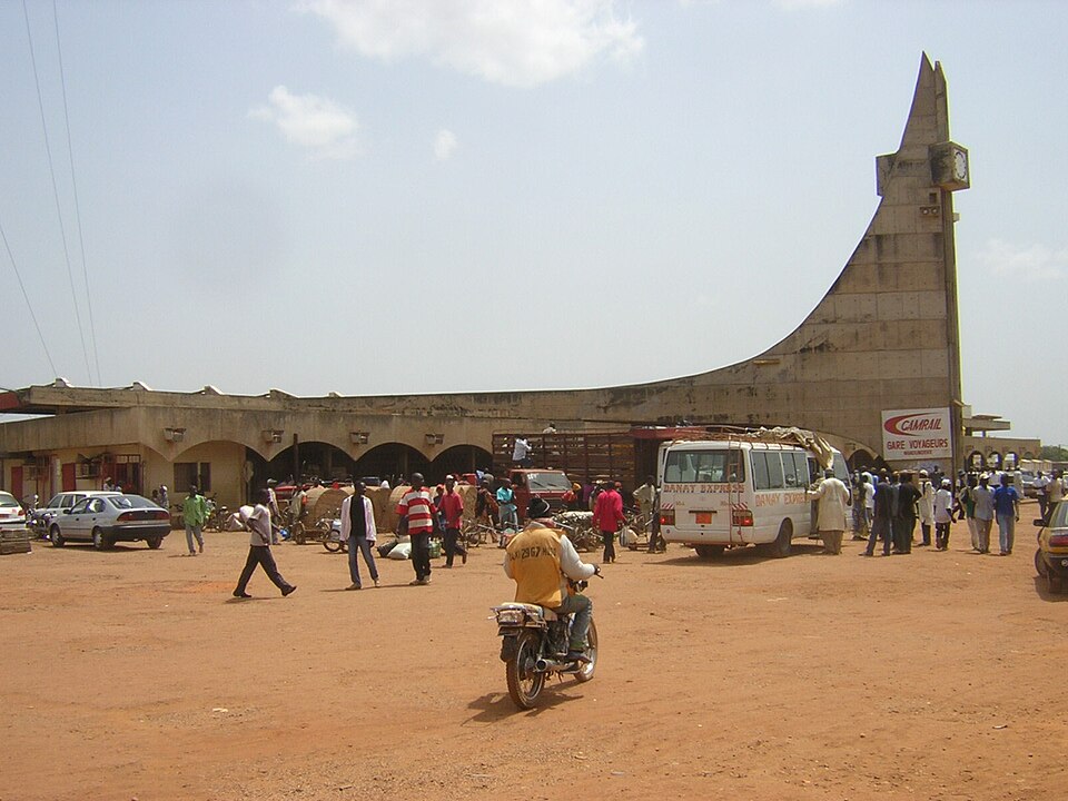 Ngaoundéré — local market for manufacturer and distributor portals